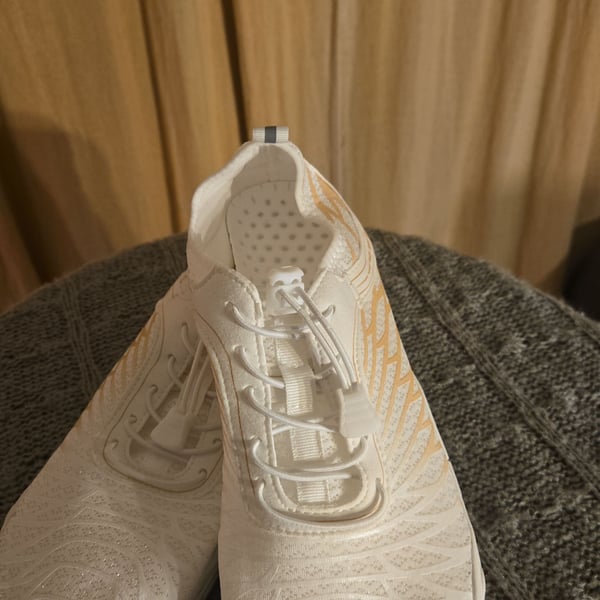 NEW - Women's Barefoot Breathable Shoes / Water / Outdoor - Size 40 / US 9 - white / rose
