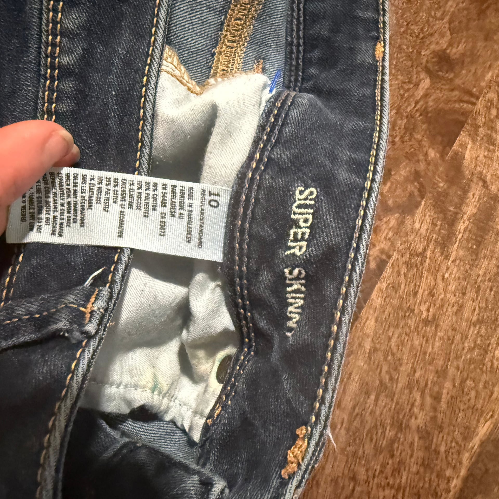American Eagle Outfitters Women's Dark Wash Artist Crop Jeans Size 10 4