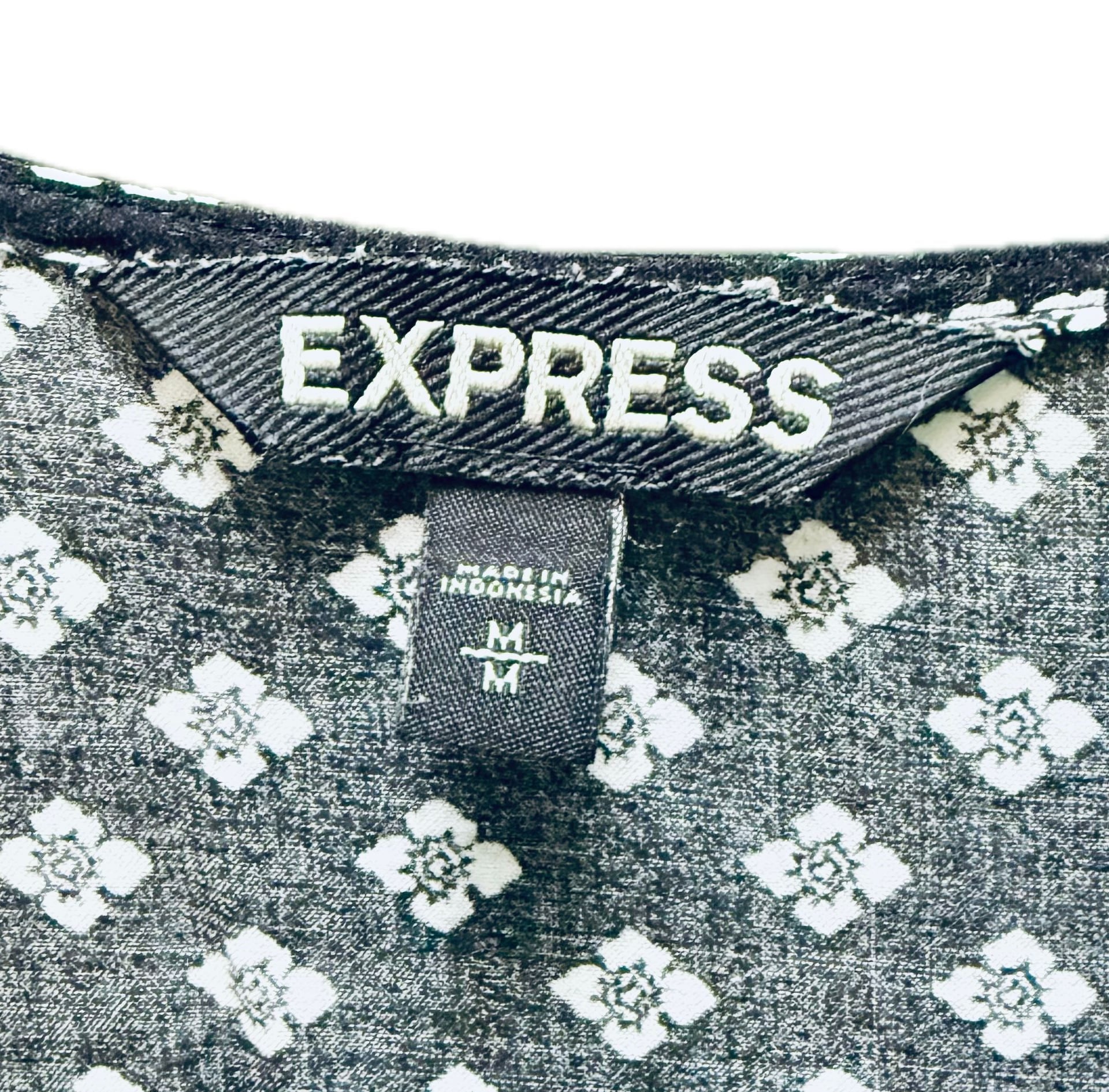 Express Black & White Floral Geometric High-Low Faux Wrap Blouse, Size M 6