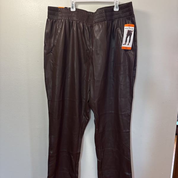 DKNY Jeans Women's Faux Leather Pull-On Elastic Waist Jogger Pants in Brown, Size Large