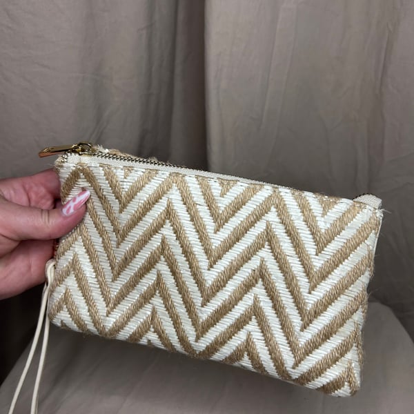 Caroline Hill - Chevron Woven Jute Clutch Wristlet - great condition!