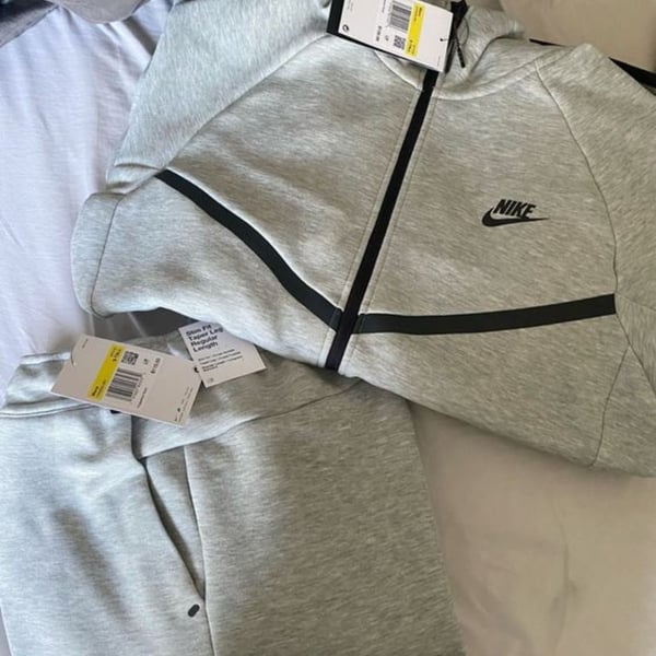 Nike Tech Sweatsuit Grey Large Hoodie And Joggers Set Brand New