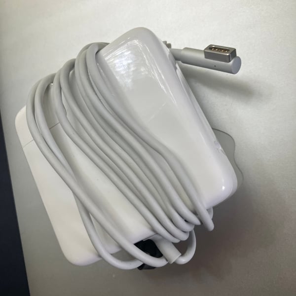 Apple 85W MagSafe 2 Power Adapter A1424 for MacBook Pro Retina