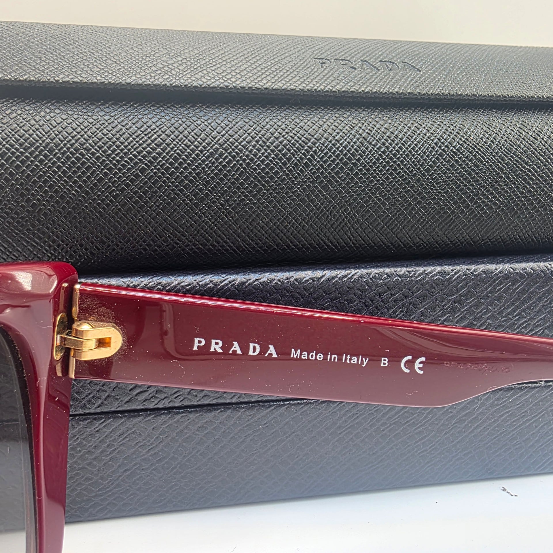Prada Women's Red Polarized Sunglasses Shades Size 52-18-140 4