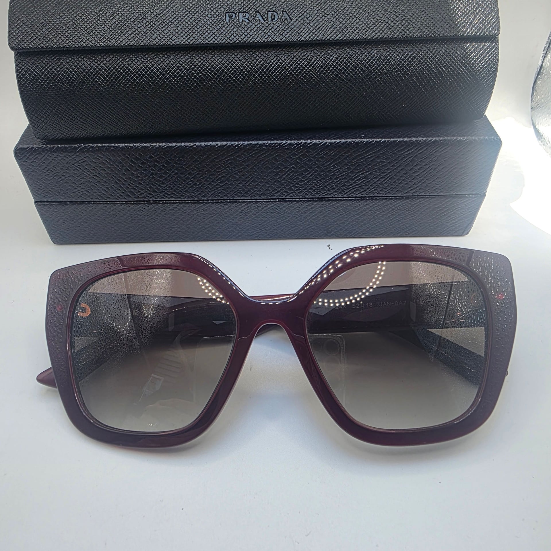 Prada Women's Red Polarized Sunglasses Shades Size 52-18-140 2