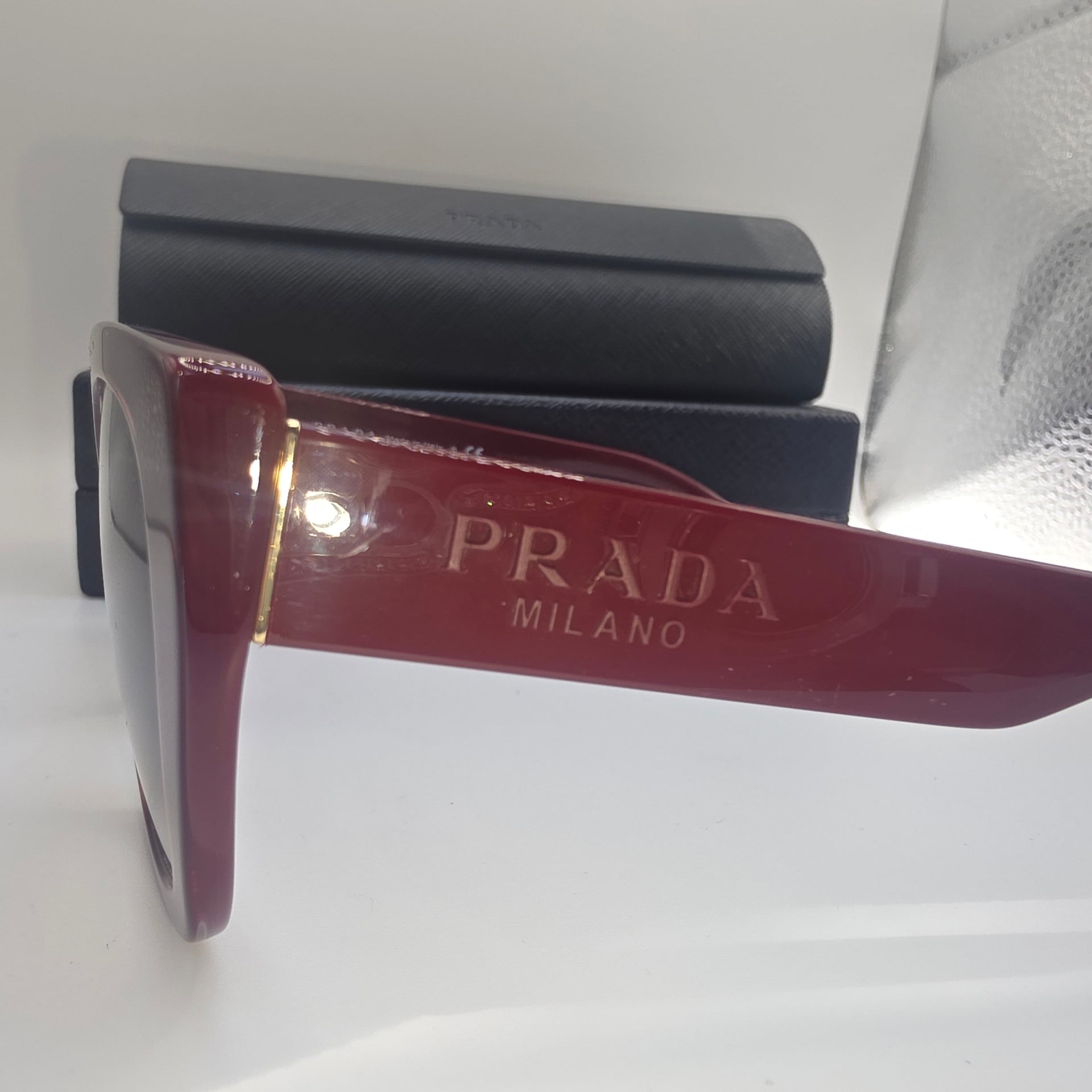 Prada Women's Red Polarized Sunglasses Shades Size 52-18-140 3