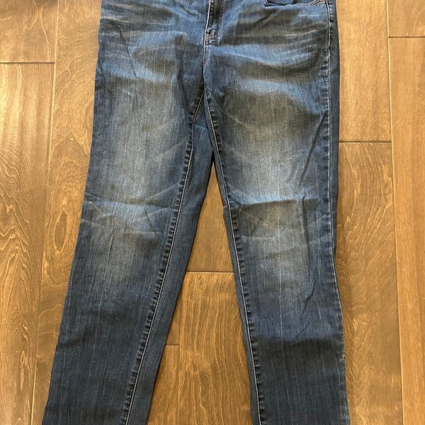 Chico's Platinum Boyfriend Mid Rise Blue Denim Jeans Size 0.5 (6)