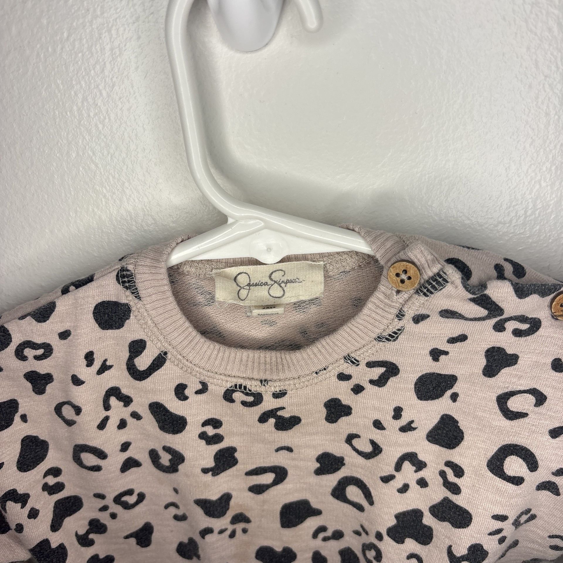 Jessica Simpson Leopard Print Cropped Sweatshirt 4