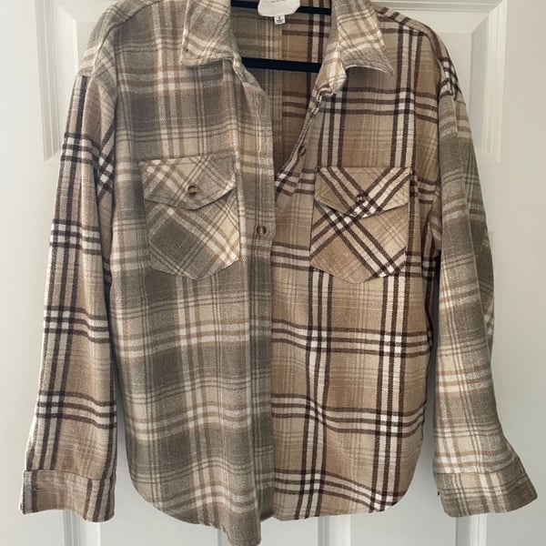 Fall Staple Plaid Long Sleeve Button-Up Shirt Jacket Cool Girl Minimalist