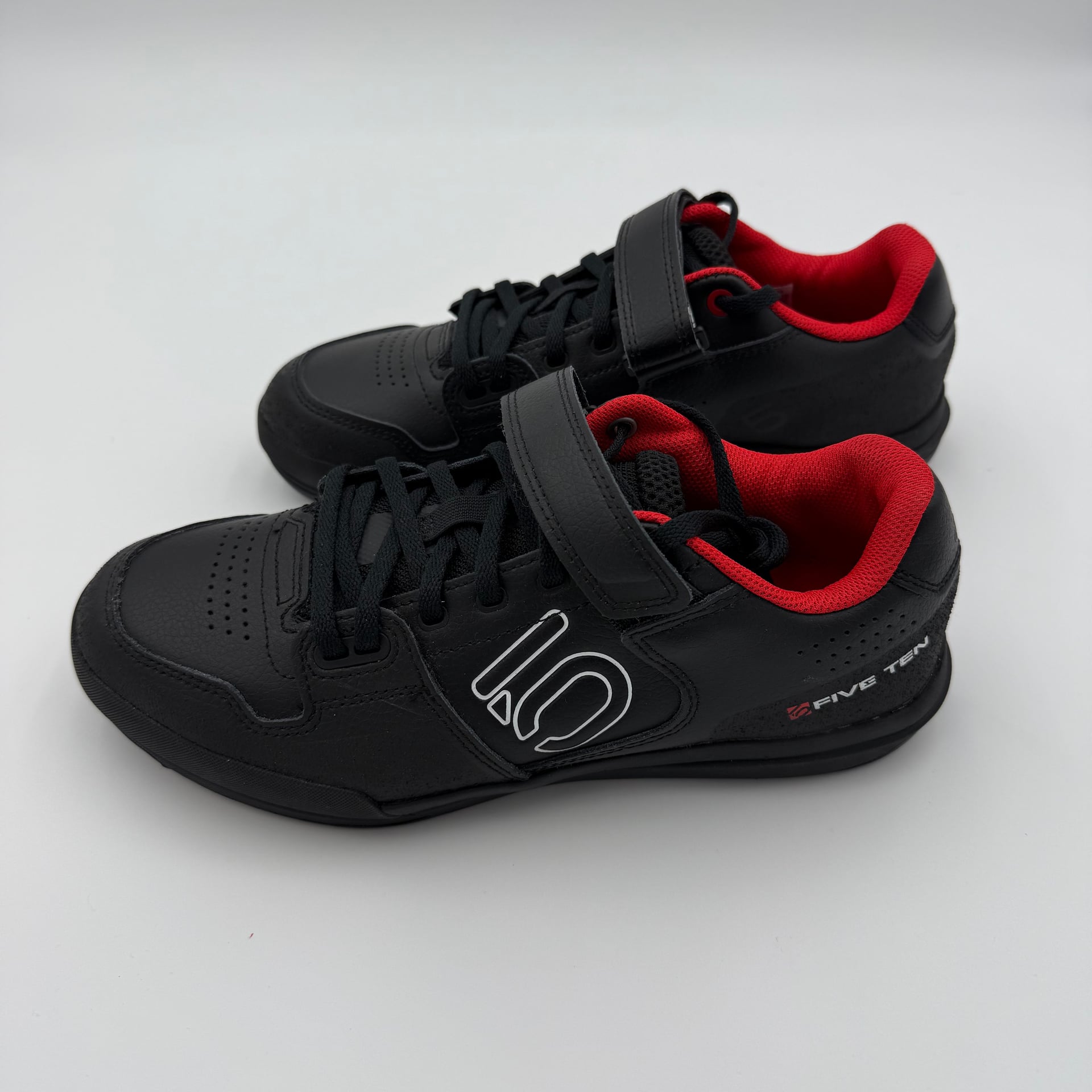 Adidas Five Ten Hellcat Mountain Bike Shoes Black/Red 2