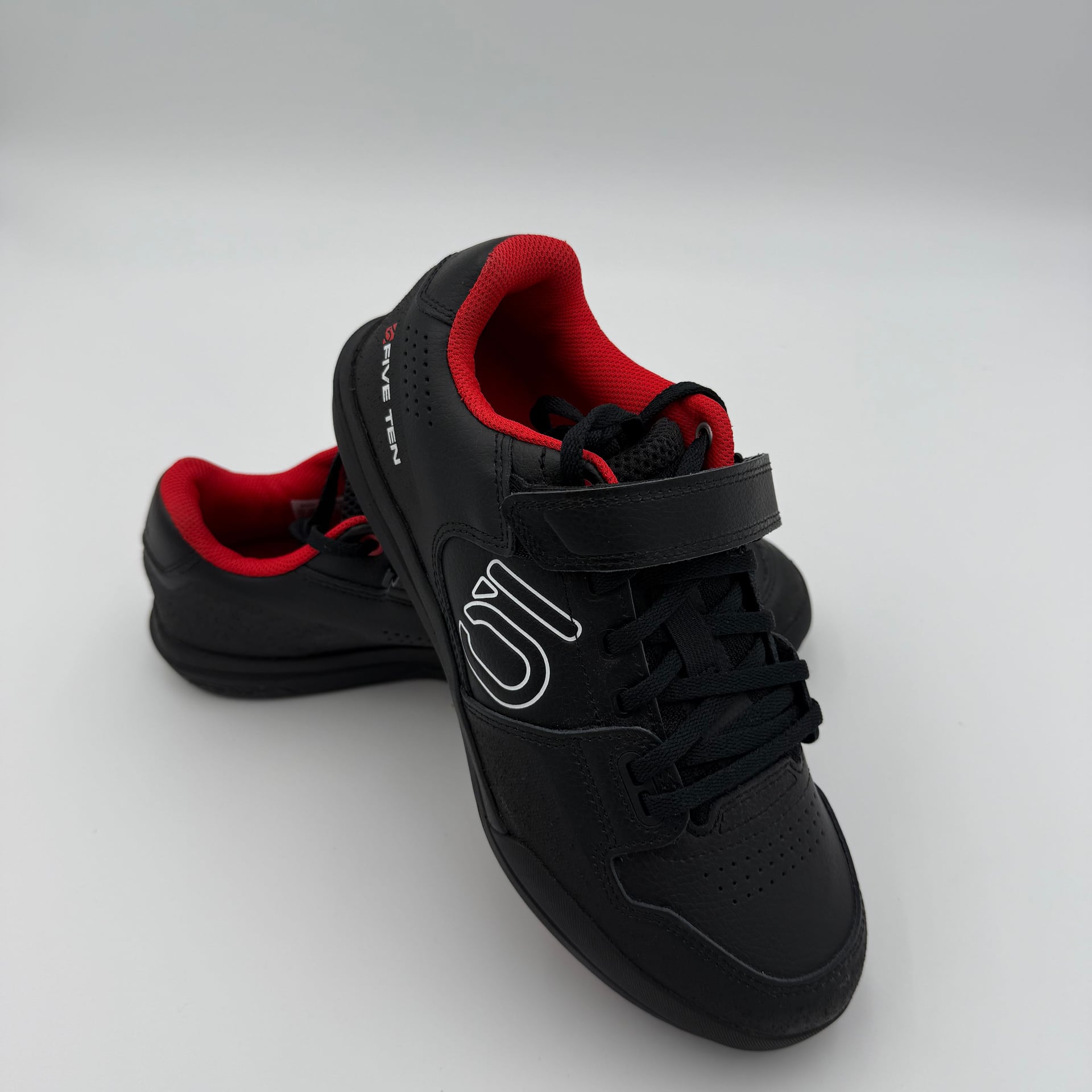 Adidas Five Ten Hellcat Mountain Bike Shoes Black/Red 4