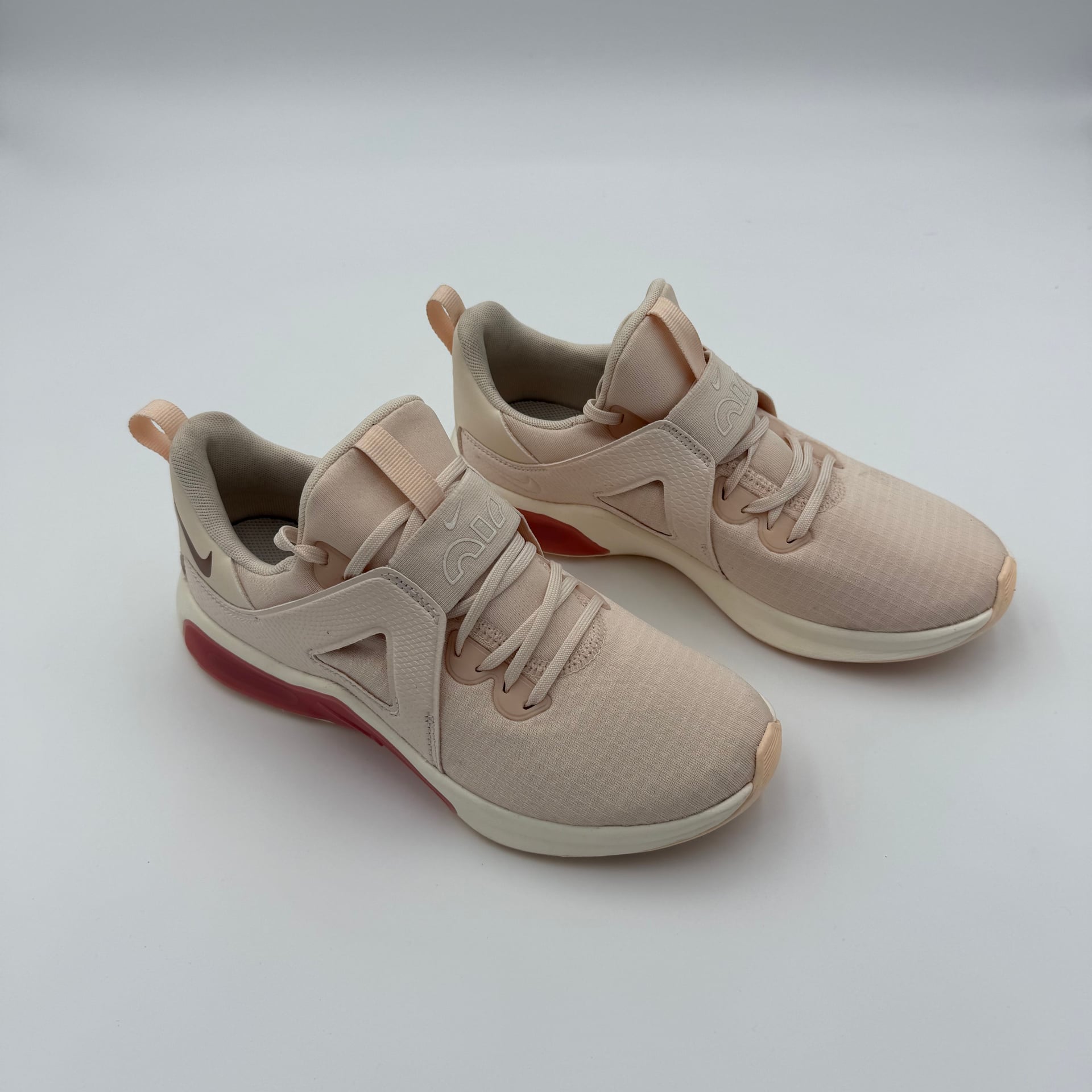 Nike Air Max Bella TR 5 Women's Training Shoes 1