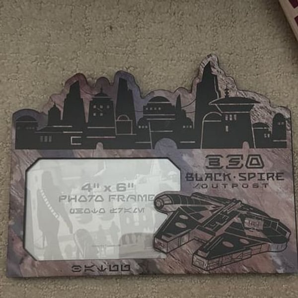 Star Wars Galaxy's Edge Black Spire Outpost Photo Frame