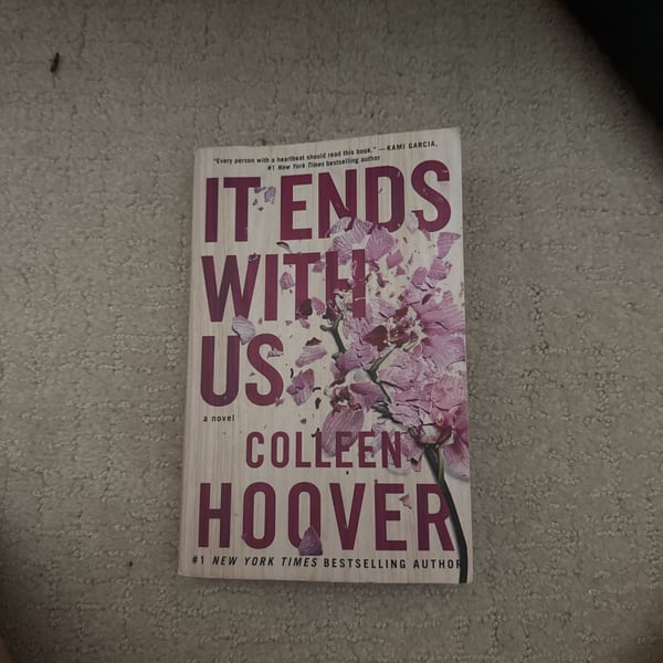It Ends with Us: A Novel by Colleen Hoover