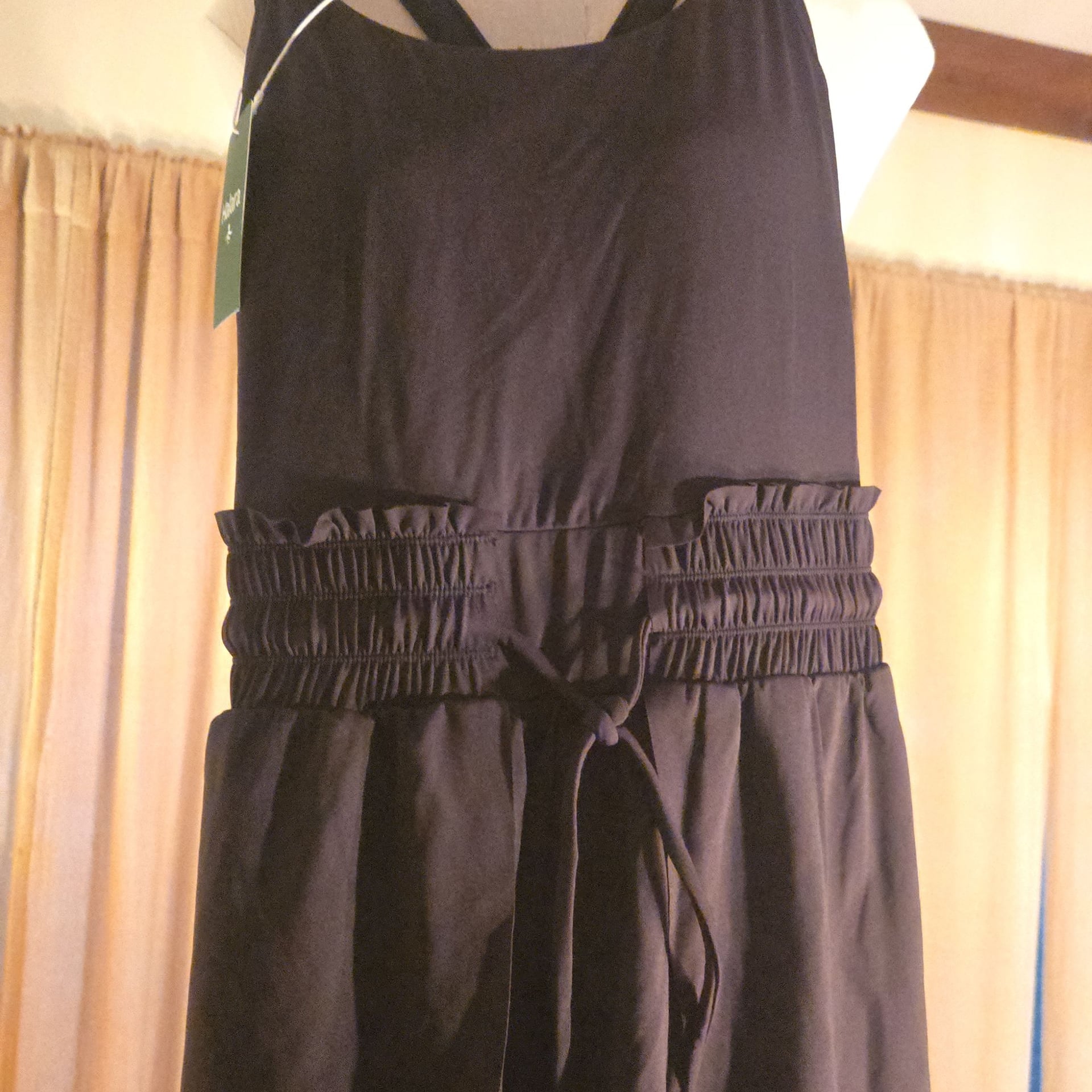 NWT - HALARA - Easy Peasy Romper w. Padded Bra - Size M - Black 2