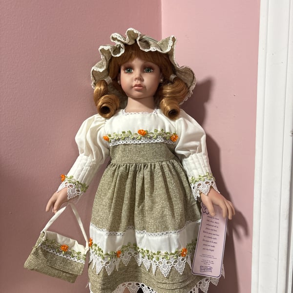 Heidi Doll Green Dress Cracker Barrel limited edition 