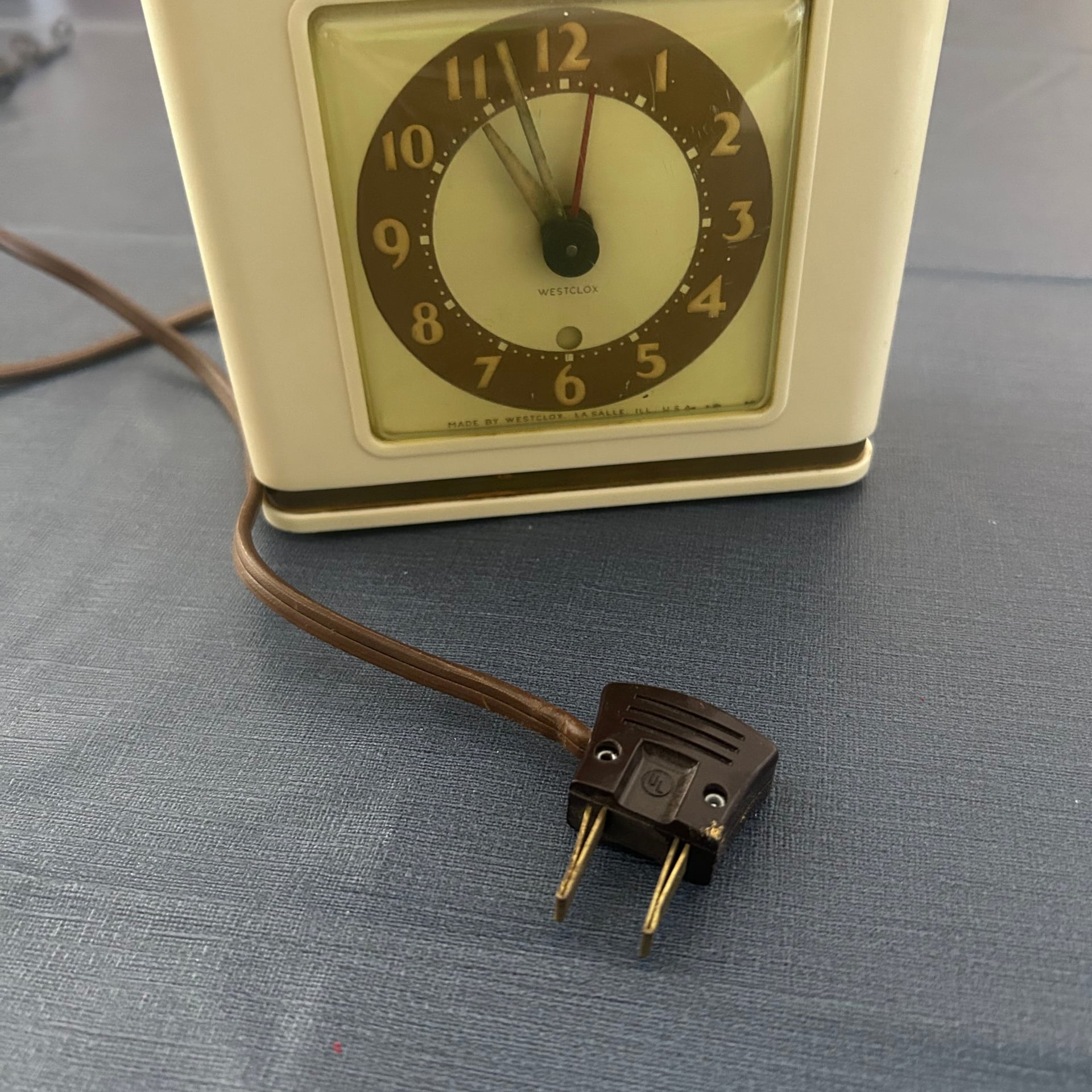Vintage Westclox Logan Self-Starting Electric Alarm Clock 5