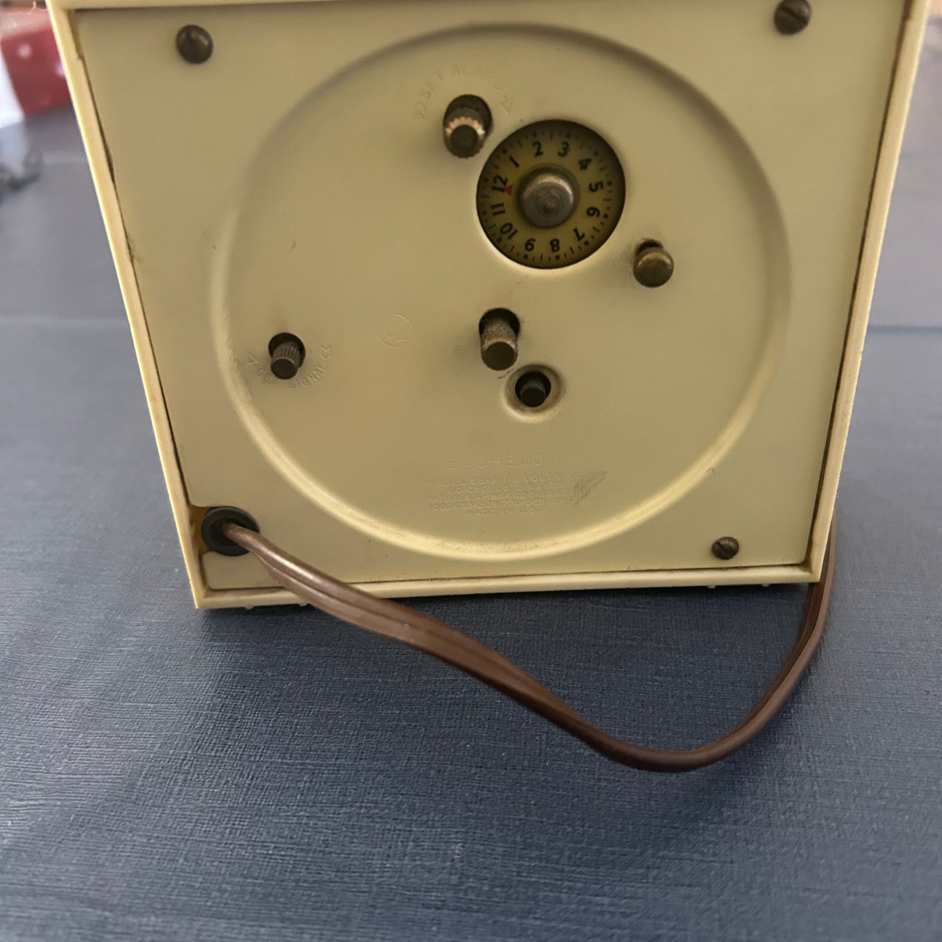 Vintage Westclox Logan Self-Starting Electric Alarm Clock 2