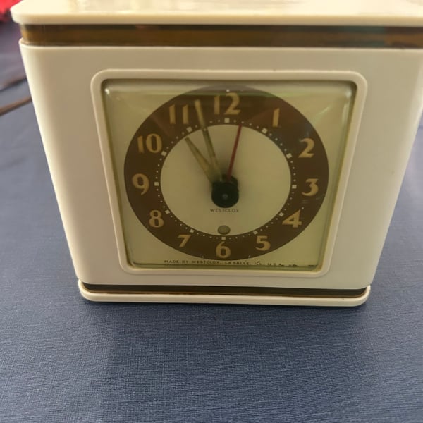 Vintage Westclox Logan Self-Starting Electric Alarm Clock
