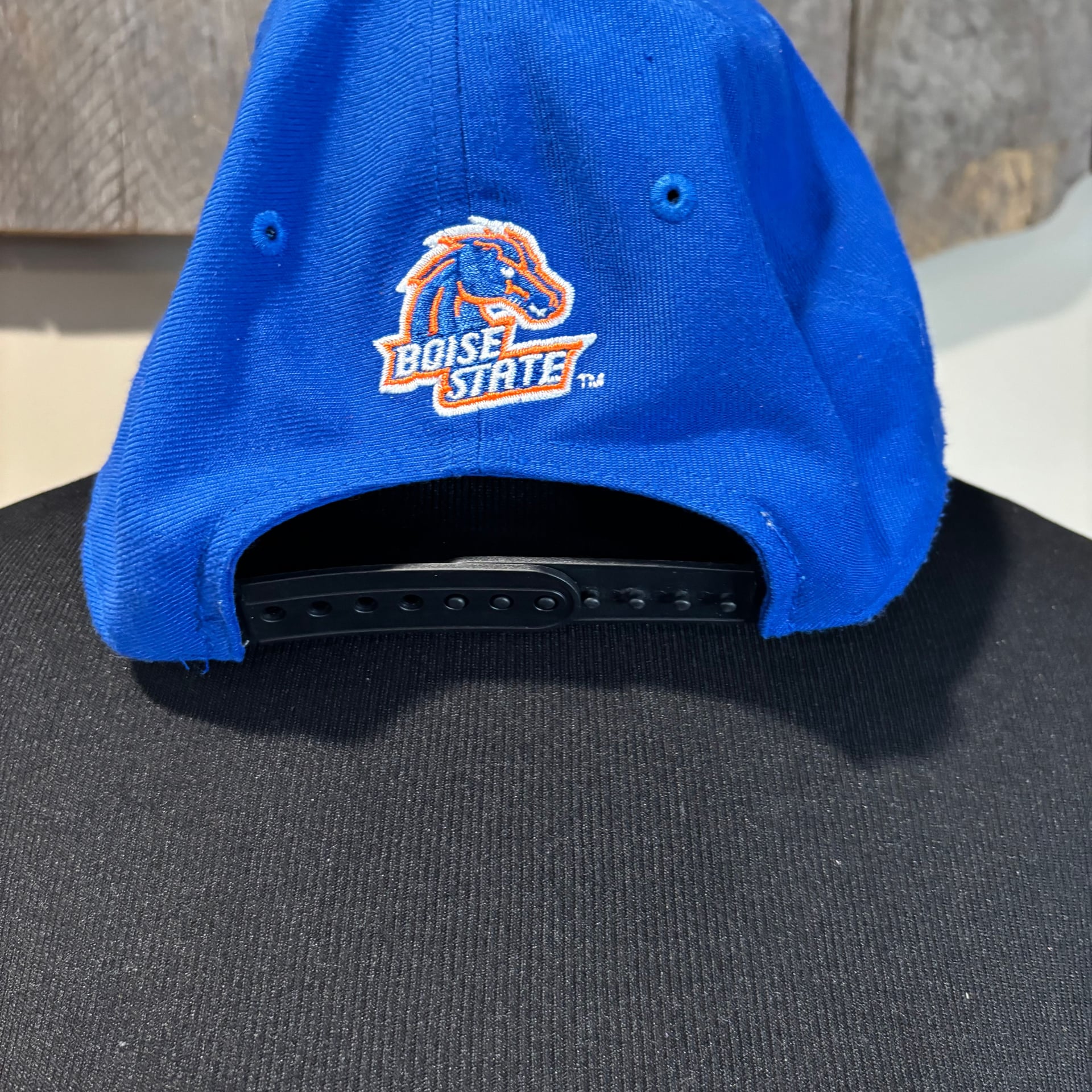 Vintage Nike Men's Boise State Broncos Multi Logo Hat 7