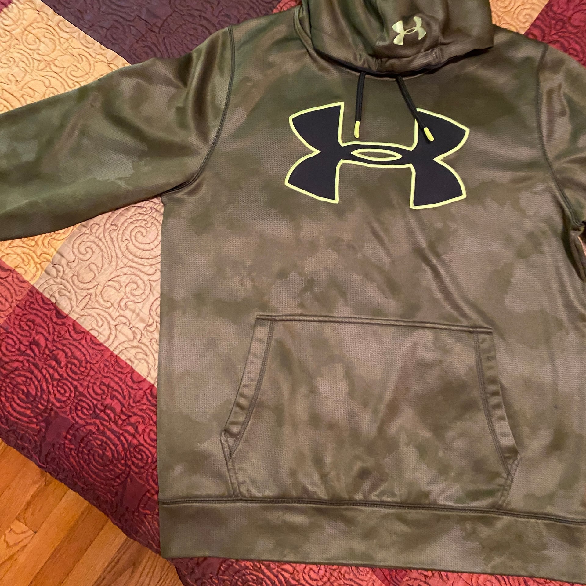 Under Armour Men's Storm 1 Camo Green Logo Hoodie - Medium 2