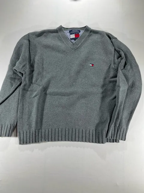 Tommy Hilfiger V-Neck Sweater Size XL Gray Cotton Flag Logo