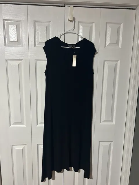 Travelers By Chico's V-Neck Dress Size 2 Black