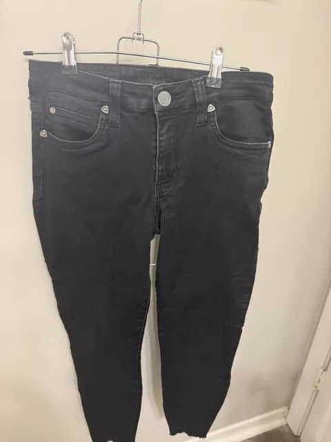 Kut From The Kloth Carlo Ankle Skinny Jeans Size 2 Black Destructured Hem

