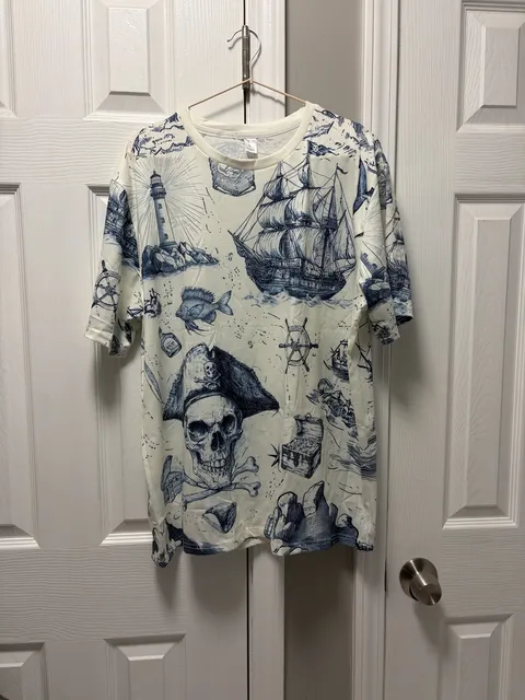 Graphic men’s Shirt Nautical Skull Print Size L
