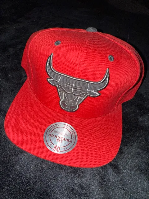 Mitchell & Ness Chicago Bulls Snapback Hat Red Adjustable