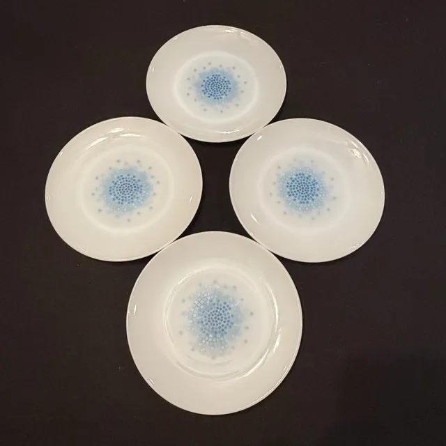 Anchor Hocking Blue Mosaic 10” Plates Set of 4