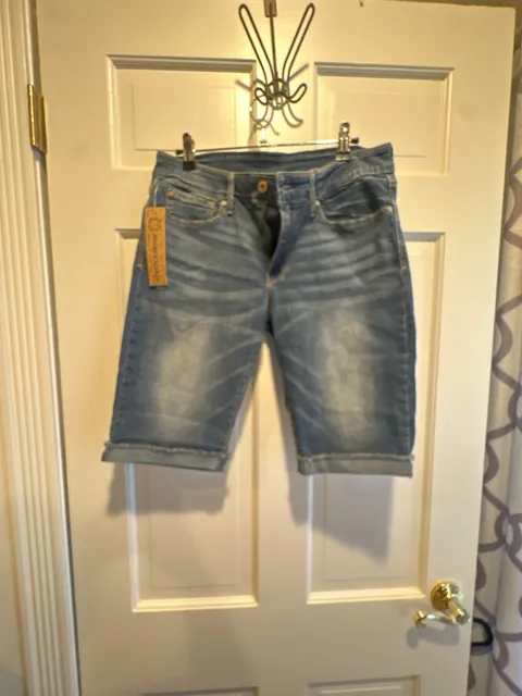 Denizen Levi's Bermuda Denim Shorts Size 8 Light Wash Stretch