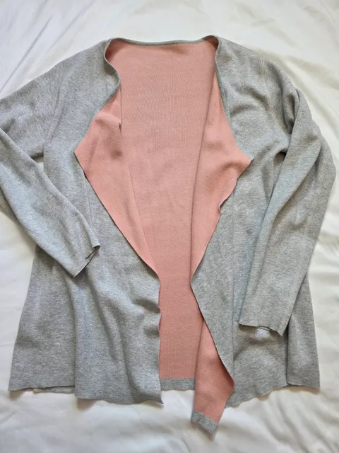 Yest Open Front Cardigan Sweater Gray Pink