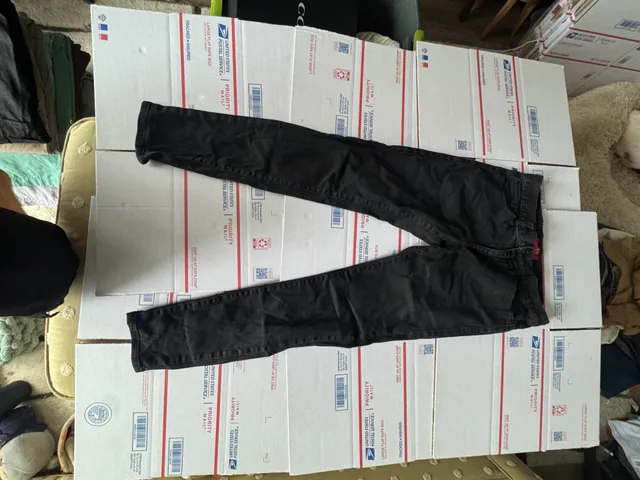 Guess Modern Skinny Avalon Fit Jeans Black Size 27x28
