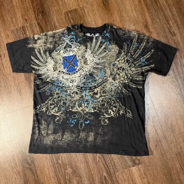 Xzavier Graphic T-Shirt Size L Black Rhinestone Crest Y2K
Affliction Style