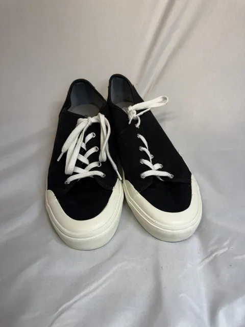 Old Navy Black Canvas Sneakers