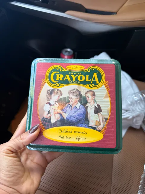 Vintage 1994 Crayola Childhood Memories Collectible Tin