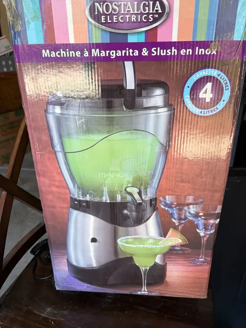 Nostalgia Electrics Margarator 4-Liter Margarita & Slush Maker