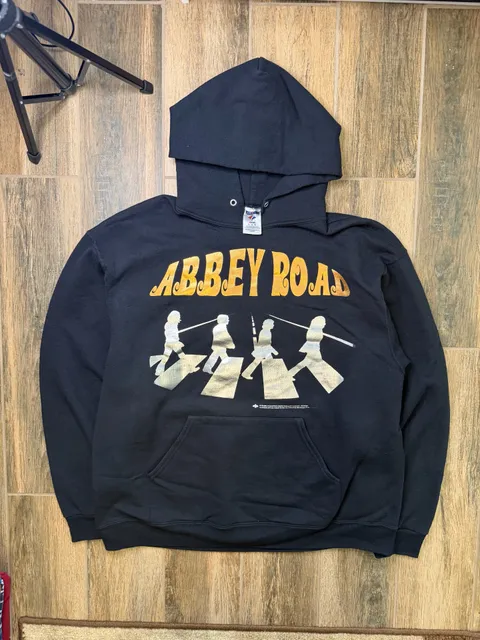 Vintage The Beetles Abbey Road Hoodie Size XL Black Gold 2007 RARE PRINT