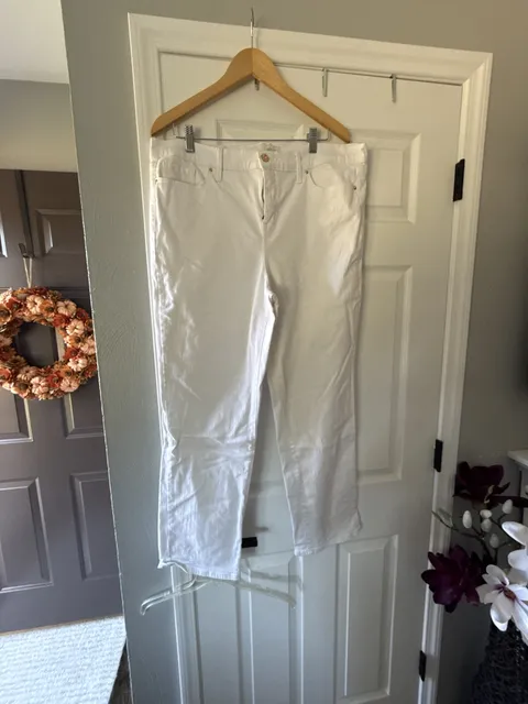 Ella Moss White Straight Leg Jeans Size 16