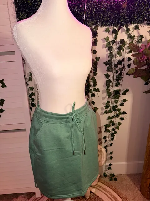Eddie Bauer Sweatshirt Skirt Green