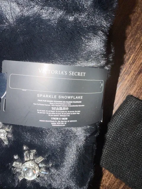 Victoria's Secret Sparkle Snowflake Faux Fur Scarf Black