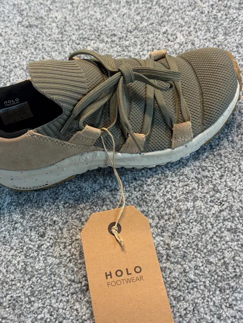 New Holo ECO Maverick Women’s Athletic Sneaker Size 9 Olive Green/Tan