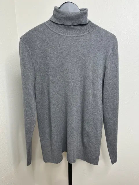 Gray Ribbed Turtleneck -Minimalist Classic Capsule Wardrobe Style