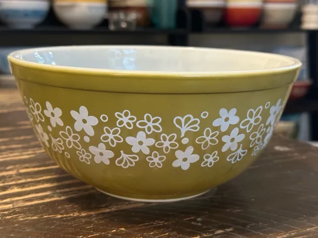 Pyrex Spring Blossom Crazy Daisy Bowl 403