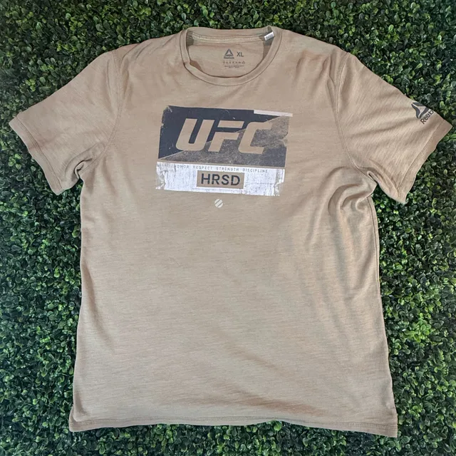 Reebok UFC Graphic T-Shirt Size XL Tan Fight Week Tee