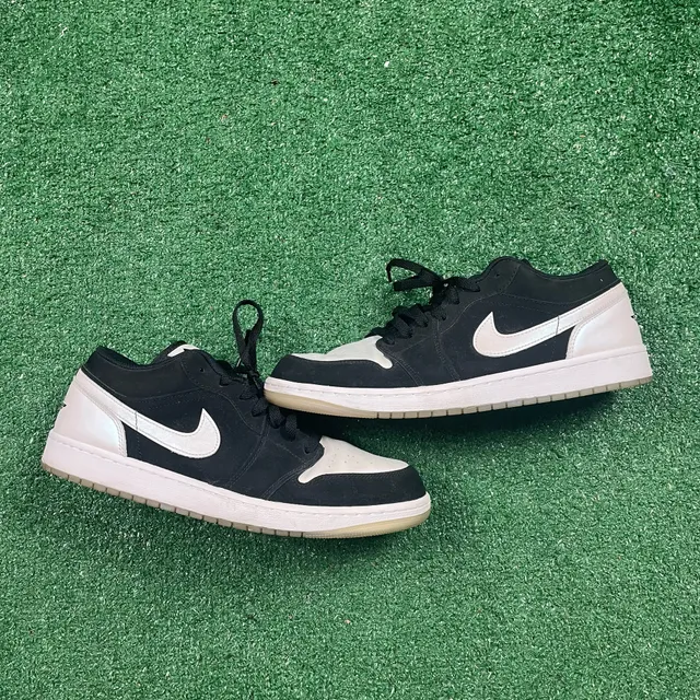 Nike Air Jordan 1 Low SE Diamond Size 12 Black White