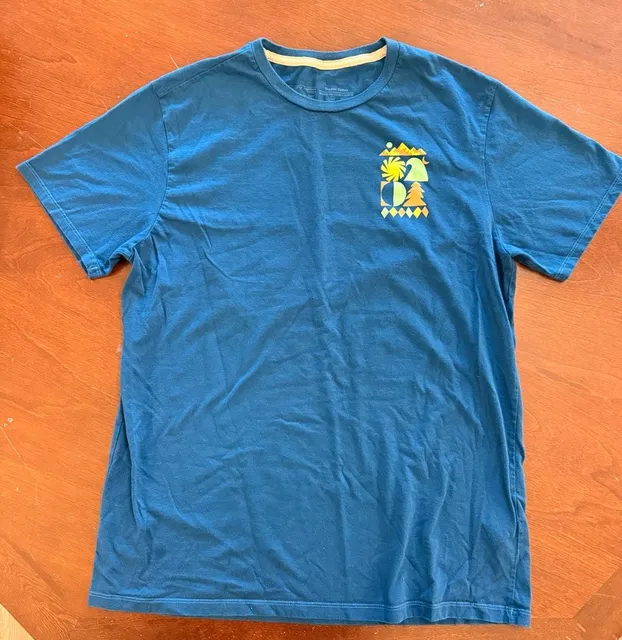 Patagonia Organic Cotton T-Shirt Size Men's M Blue Graphic Tee