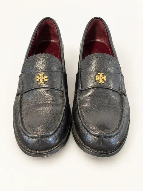 Tory Burch Classic Heeled Loafer Size 6.5M Black Leather