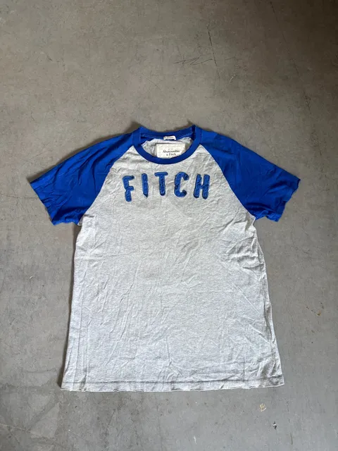 Y2K Abercrombie & Fitch Applique Raglan T-Shirt